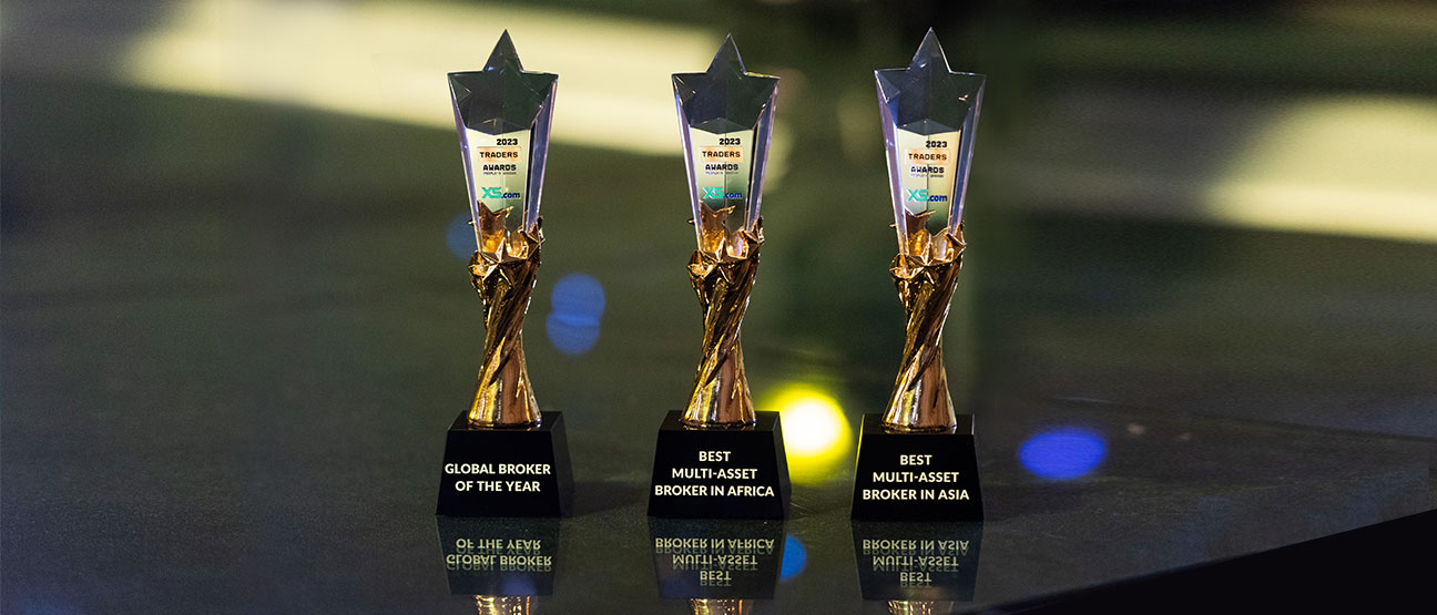 XS.com Conquista um Triplete de Prêmios e é Coroada como Corretora Global do Ano